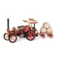Locomobile à vapeur en bois aux roues rouges, attelée à une remorque chargée de trois tonneaux, sur fond blanc