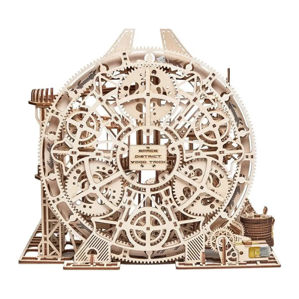 La grande roue ajourée vue de face, avec ses engrenages